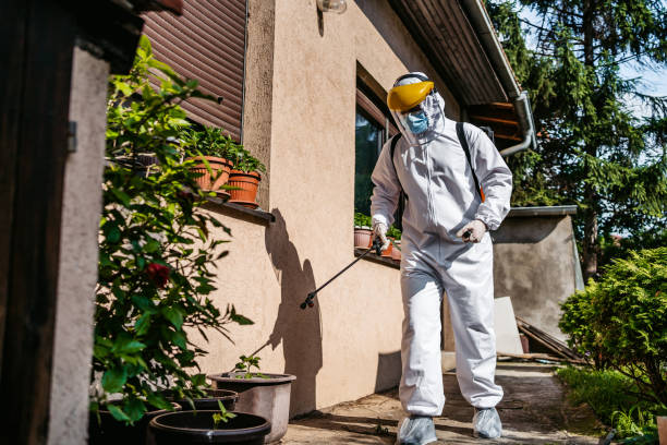 Best Commercial Pest Control Services  in Oswego, IL